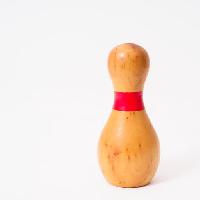 bowling, bol, rosu, lemn, pin George Kroll (Daddiomanottawa)