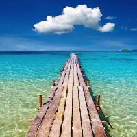 mare, apă, mers pe jos, lemn, punte, ocean, albastru, cer, nor Dmitry Pichugin - Dreamstime